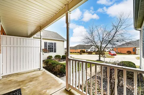 1823 Golfview Dr, Springfield, OH 45502 photo 5