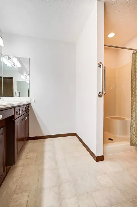 1823 Golfview Dr, Springfield, OH 45502 photo 25