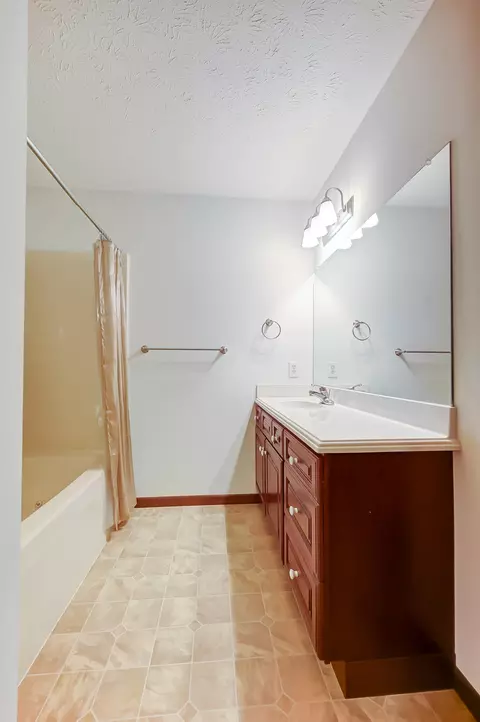 1823 Golfview Dr, Springfield, OH 45502 photo 30