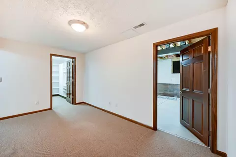 1823 Golfview Dr, Springfield, OH 45502 photo 42