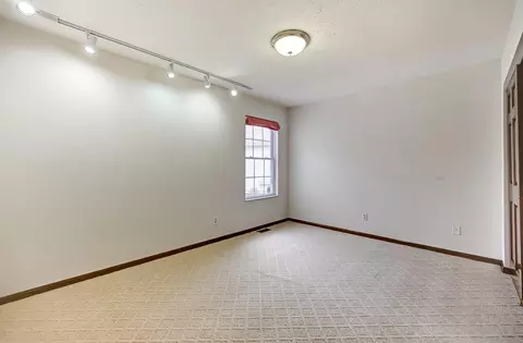 1823 Golfview Dr, Springfield, OH 45502 photo 27