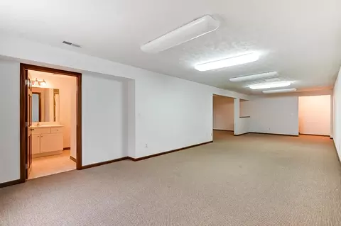 1823 Golfview Dr, Springfield, OH 45502 photo 36