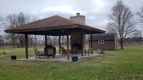 Exterior - 2151 Fairfield Pike, Springfield, OH 45502 photo 13 of 25
