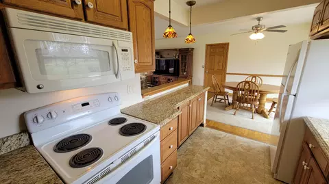Kitchen - 2151 Fairfield Pike, Springfield, OH 45502 photo 6 of 6