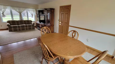 Dining - 2151 Fairfield Pike, Springfield, OH 45502 photo 3 of 3