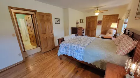 Bedroom - 2151 Fairfield Pike, Springfield, OH 45502 photo 2 of 12
