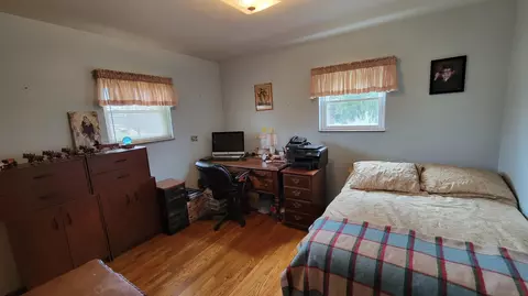 Bedroom - 2151 Fairfield Pike, Springfield, OH 45502 photo 6 of 12