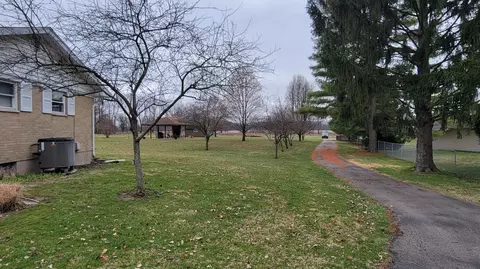 View/Area - 2151 Fairfield Pike, Springfield, OH 45502 photo 2 of 3