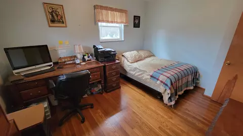 Bedroom - 2151 Fairfield Pike, Springfield, OH 45502 photo 7 of 12