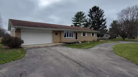Exterior - 2151 Fairfield Pike, Springfield, OH 45502 photo 3 of 25