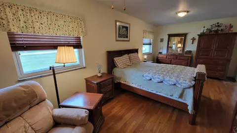 Bedroom - 2151 Fairfield Pike, Springfield, OH 45502 photo 3 of 12