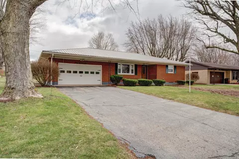 1079 Donald Dr, Greenville, OH 45331