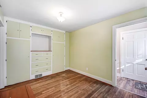 Bedroom - 606 S Clairmont Ave, Springfield, OH 45505 photo 3 of 3