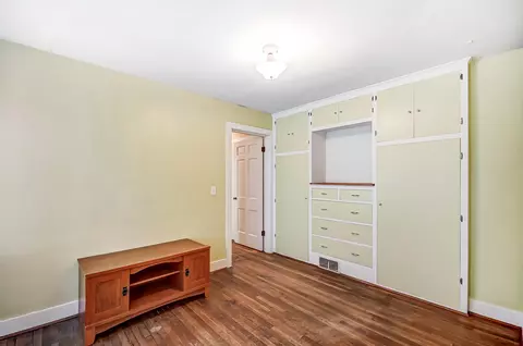 Bedroom - 606 S Clairmont Ave, Springfield, OH 45505 photo 1 of 3