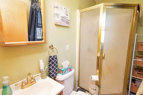 Bath - 2003 Cheviot Hills Dr, Springfield, OH 45505 photo 3 of 3