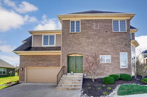 236 Pointe Oakwood Way, Oakwood, OH 45873