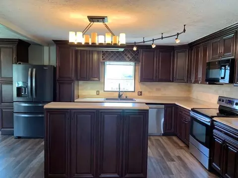 Kitchen - 2663 Myers Rd, Springfield, OH 45502 photo 2 of 6