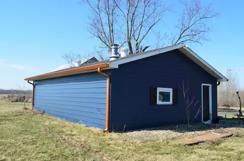 Exterior - 2663 Myers Rd, Springfield, OH 45502 photo 13 of 30
