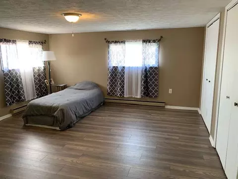 Bedroom - 2663 Myers Rd, Springfield, OH 45502 photo 2 of 2