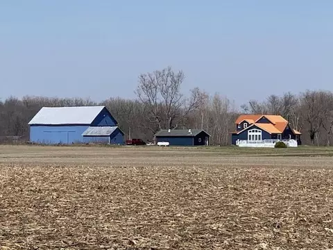 Exterior - 2663 Myers Rd, Springfield, OH 45502 photo 9 of 30