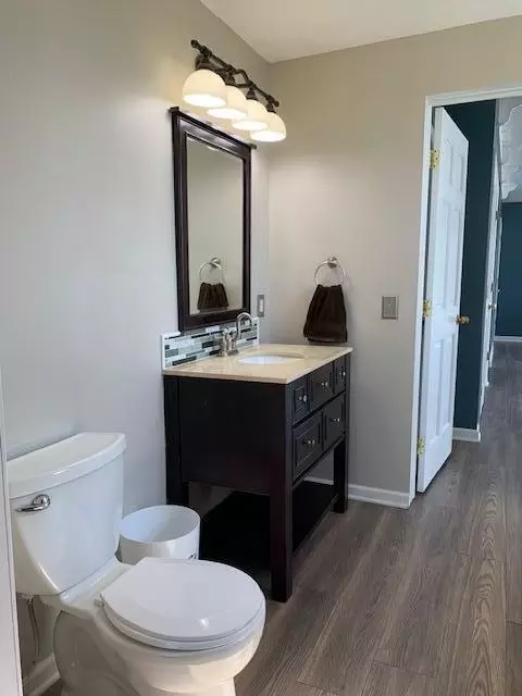 Bath - 2663 Myers Rd, Springfield, OH 45502 photo 5 of 7