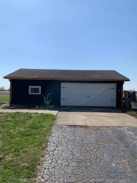 Exterior - 2663 Myers Rd, Springfield, OH 45502 photo 20 of 30