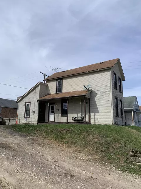 217 N Shaffer St, Springfield, OH 45504 photo 3