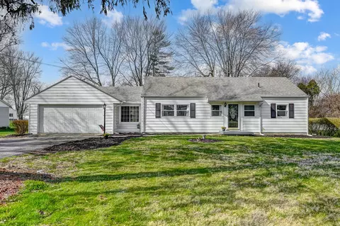539 W Possum Rd, Springfield, OH 45506