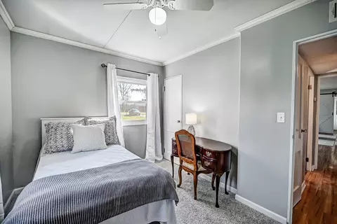 Bedroom - 539 W Possum Rd, Springfield, OH 45506 photo 2 of 2