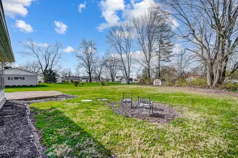 Exterior - 539 W Possum Rd, Springfield, OH 45506 photo 7 of 14
