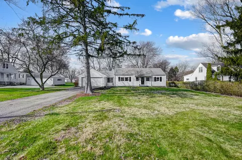 Exterior - 539 W Possum Rd, Springfield, OH 45506 photo 2 of 14