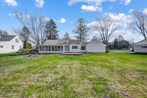 Exterior - 539 W Possum Rd, Springfield, OH 45506 photo 11 of 14