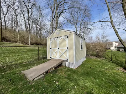 1320 Maple Leaf Ct, Sidney, OH 45365 photo 8