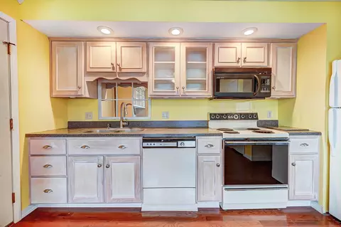 2060 Manhattan Blvd, Springfield, OH 45504 photo 13