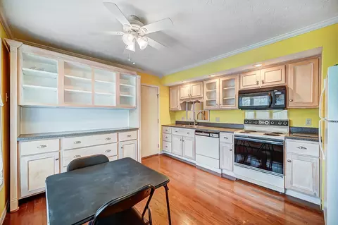 2060 Manhattan Blvd, Springfield, OH 45504 photo 12