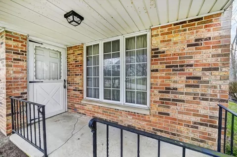 2060 Manhattan Blvd, Springfield, OH 45504 photo 5