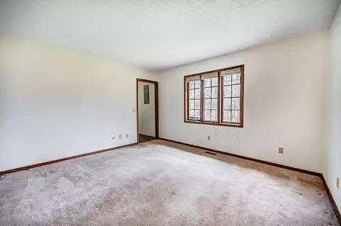 2060 Manhattan Blvd, Springfield, OH 45504 photo 18