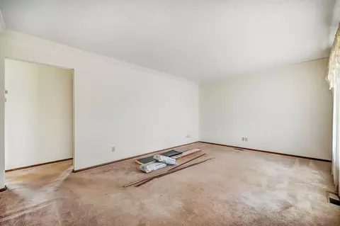 2060 Manhattan Blvd, Springfield, OH 45504 photo 9