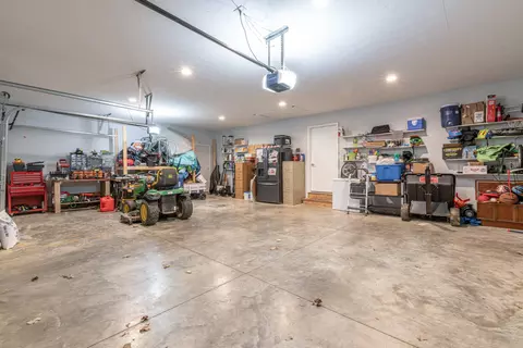 317 Whitestone Rd, Springfield, OH 45504 photo 36