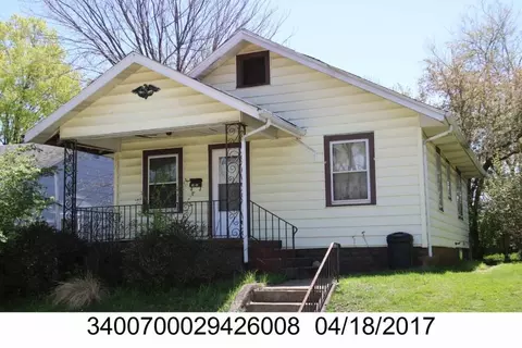 1829 Summit St, Springfield, OH 45503