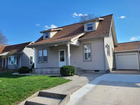 915 W Spring St, Saint Marys, OH 45885