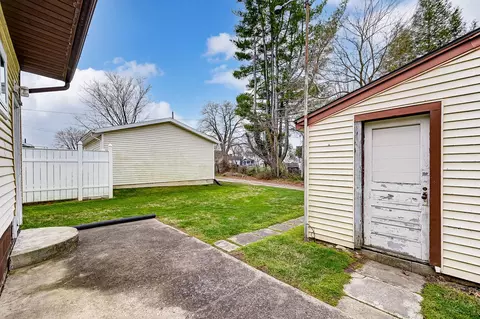 Exterior - 903 Homestead Ave, Springfield, OH 45503 photo 9 of 9