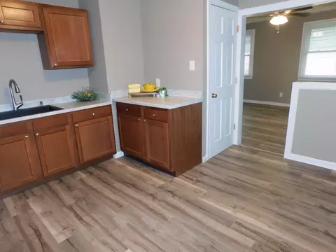Kitchen - 410 Willow Dr, Springfield, OH 45505 photo 1 of 1