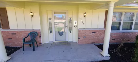 2305 Rebecca Dr, Springfield, OH 45503 photo 4
