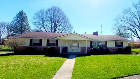 2305 Rebecca Dr, Springfield, OH 45503
