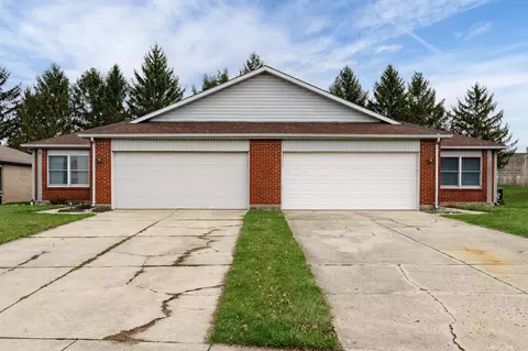 275-277 Woodlawn Dr, Tipp City, OH 45371
