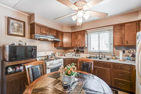 1063 Heard Ave, Springfield, OH 45506 photo 14