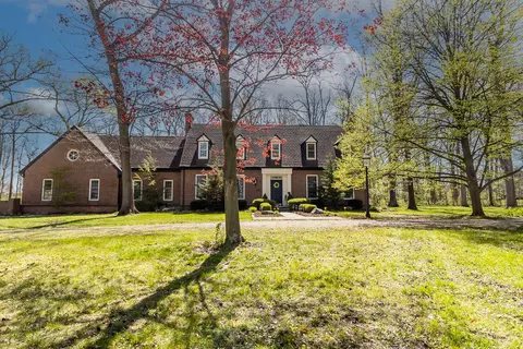 3891 Beanblossom Rd, Greenville, OH 45331