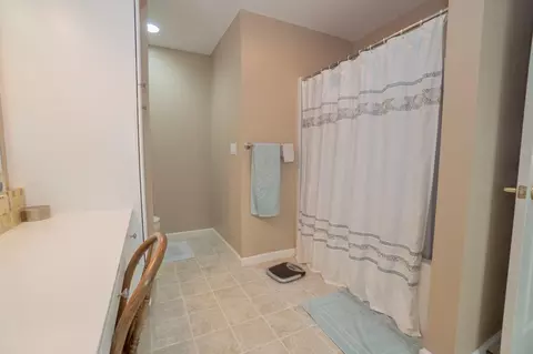 Bath - 1681 Westlake Dr, Sidney, OH 45365 photo 2 of 2