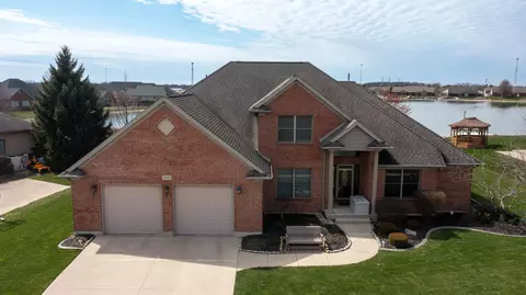 1681 Westlake Dr, Sidney, OH 45365